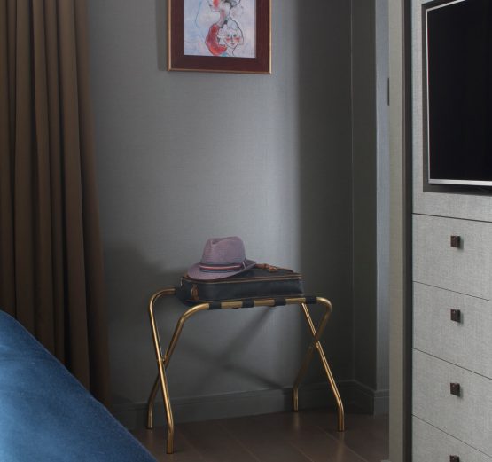 Roselind Wilson Design Eastcastle Street master bedroom