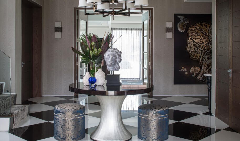 Broad walk entrance hall