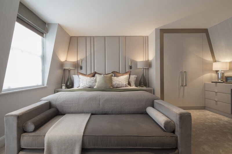 Light layering in the bedroom