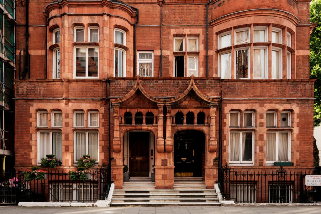 Heritage Maximalism
