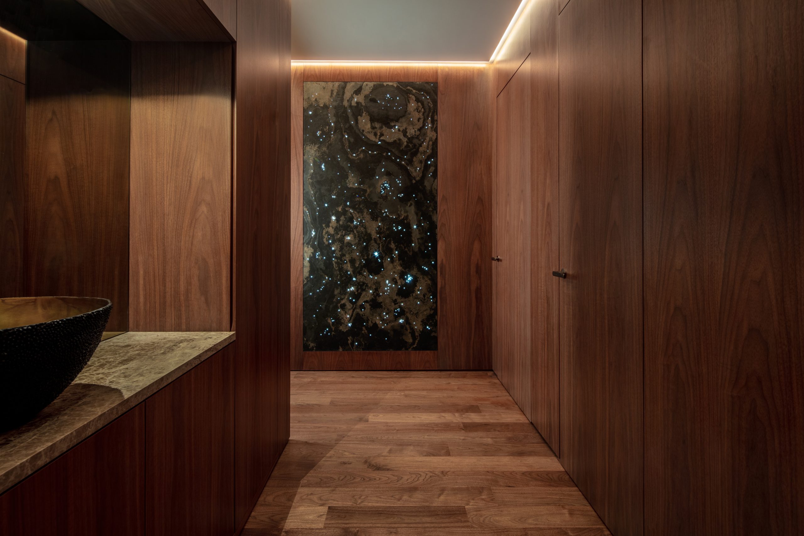 RWD273_Hallway