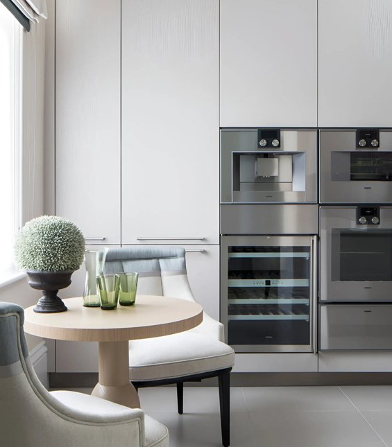 Pied-à-Terre: Designing a Home That Lives Without You